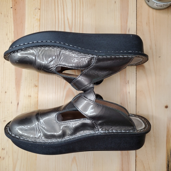 Alegria by PG metalic green clogs size 37 - Picture 3 of 6